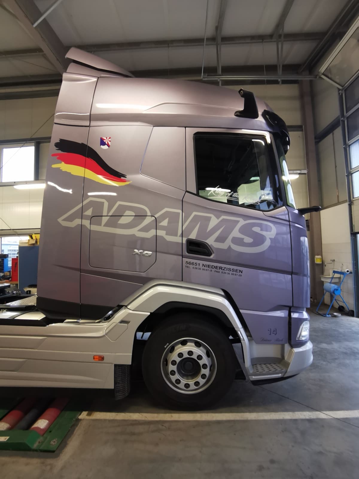 Artur Adams Transporte Fahrerhausbeschriftung