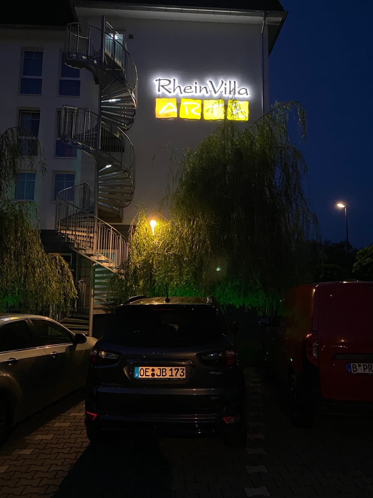 Rhein Villa